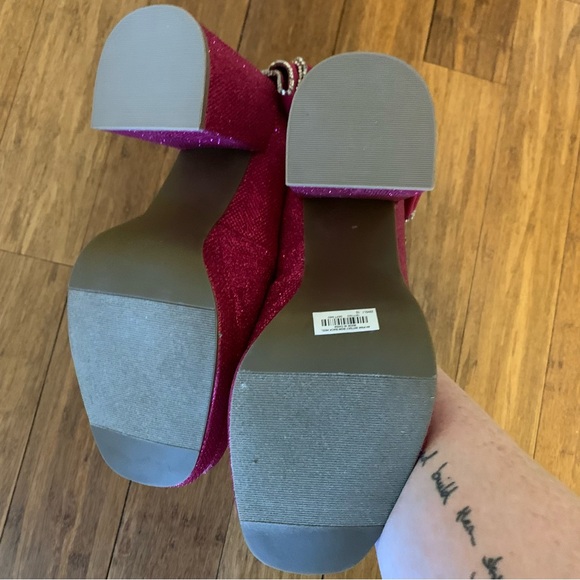 Torrid x Betsey Johnson Glitter Pink Bow Back Block Heel (WW) - Picture 7 of 7